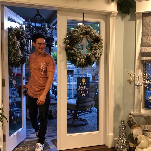 Meet your Posher, Jared - Picture 1 of 1